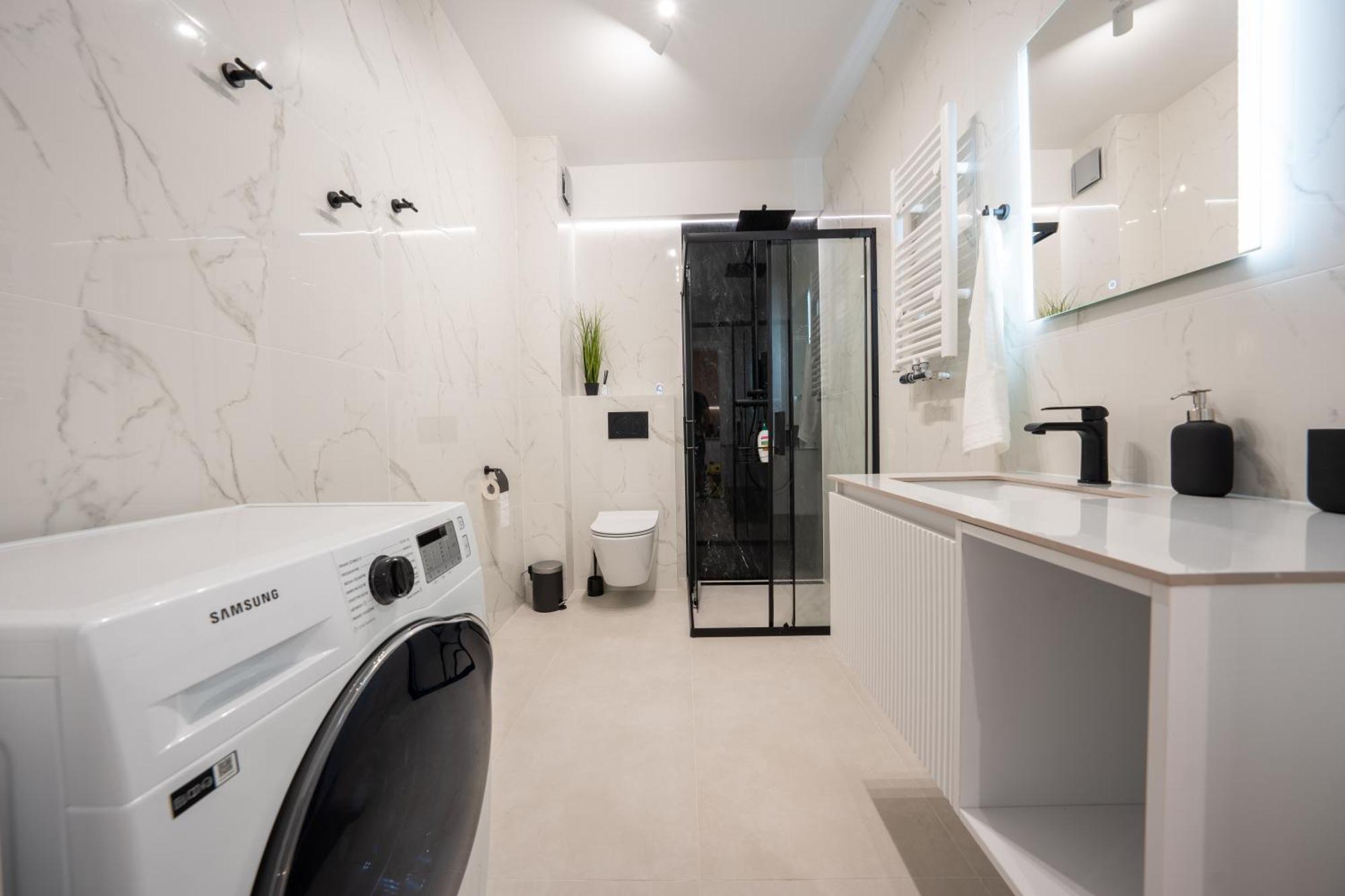 Miodowy Apartament Z Duzym Tarasem W Rewalu, Blisko Morza Luaran gambar